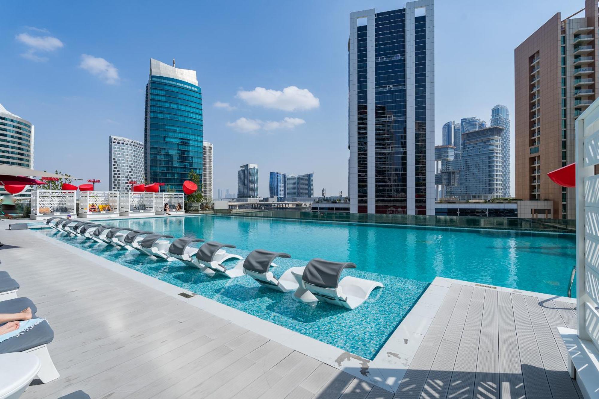 Vogue Mag318 Downtown Skyline View With Steps From Burj Khalifa And Mall Dubai