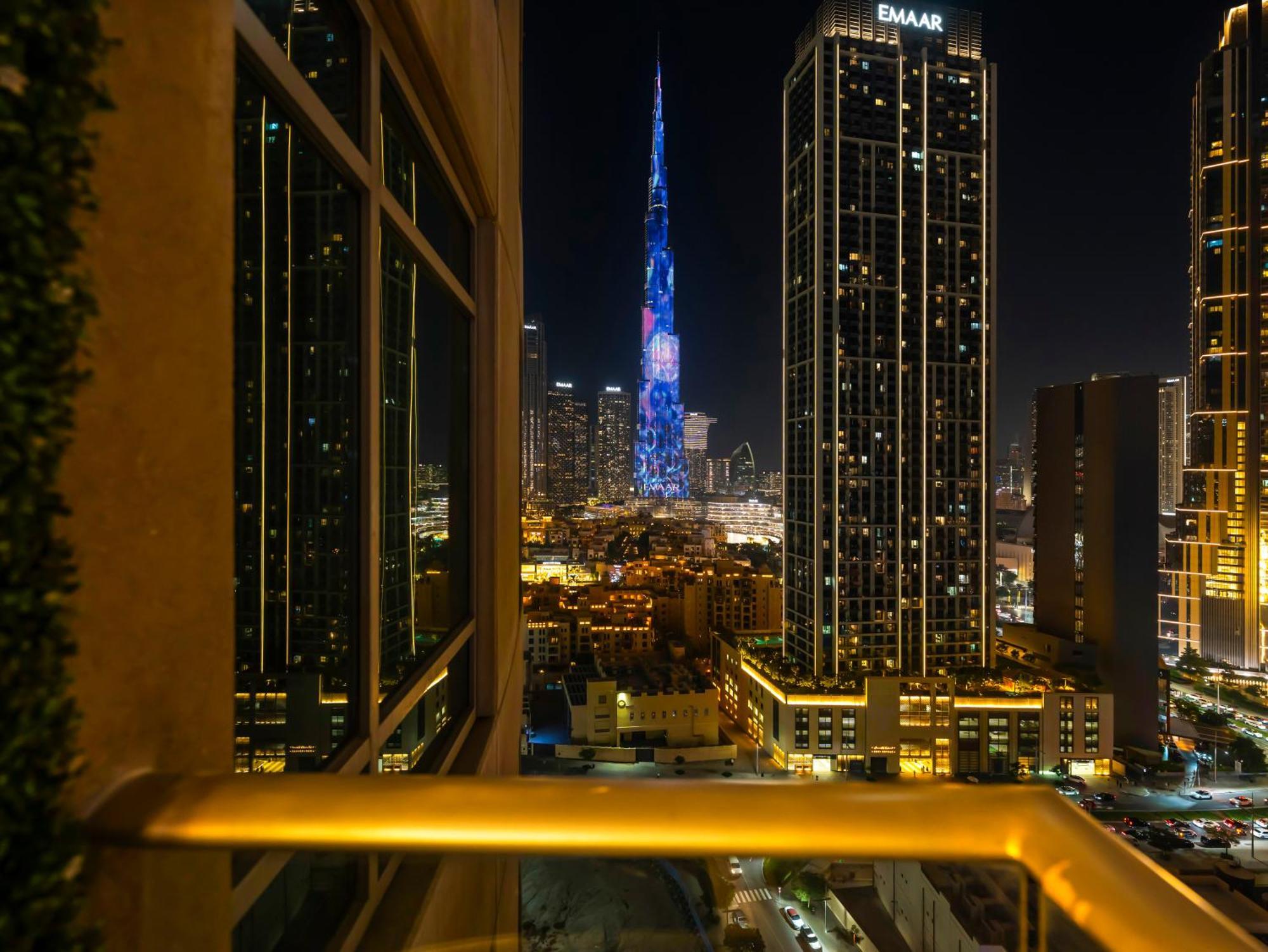 Prime Location - Amazing Burj Khalifa View Apartment *