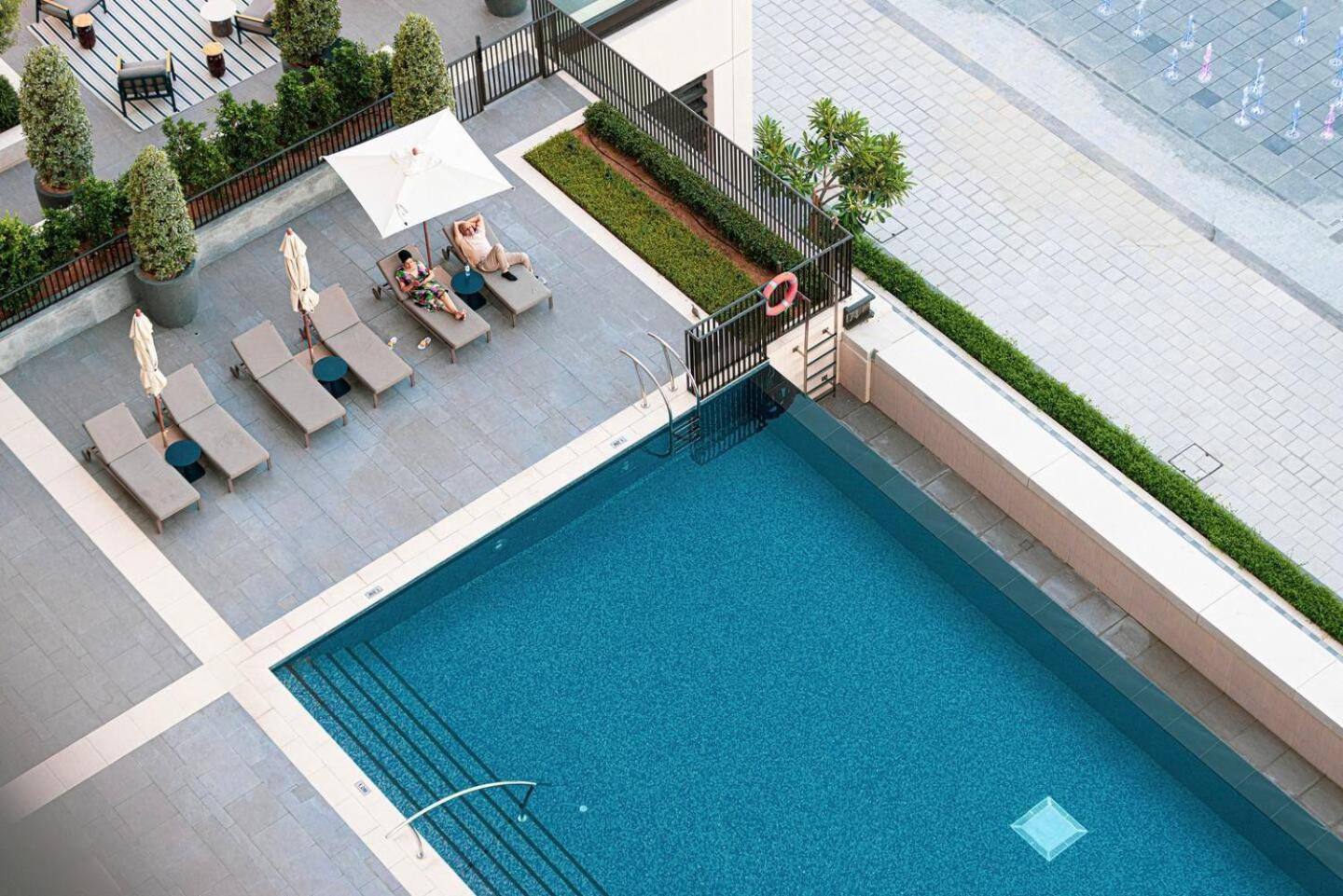 Stylish 2br With Infinity Pool In Creek Dubai