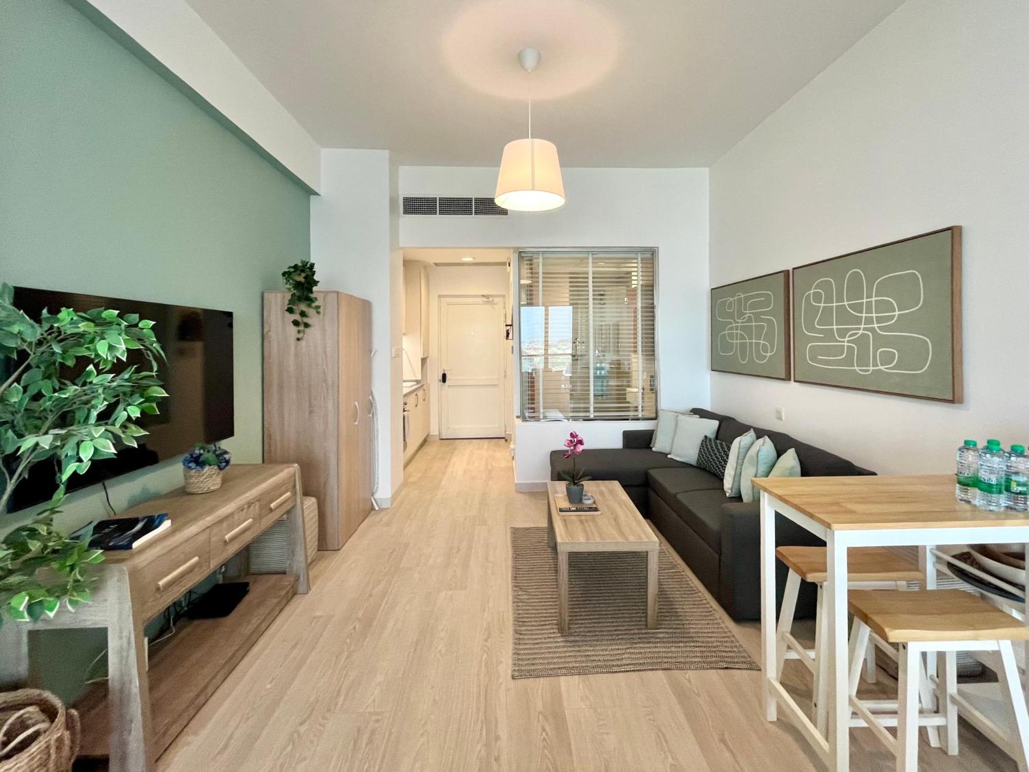 Boutique In Palm Jumeirah - Stunning View * Dubai