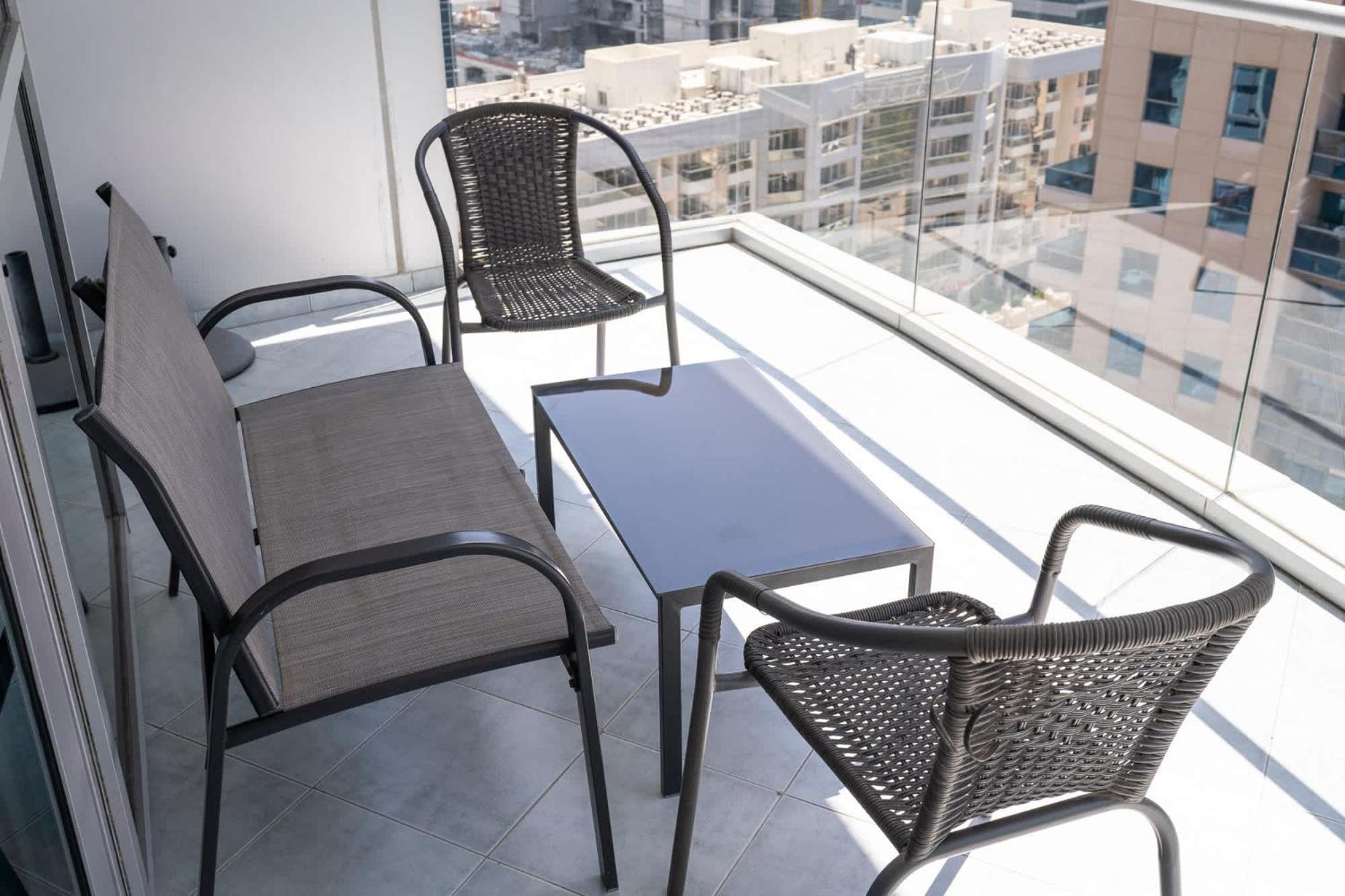 Apartment Minimalist Airy 3-bedroom With Cityscape View In Marina Dubai