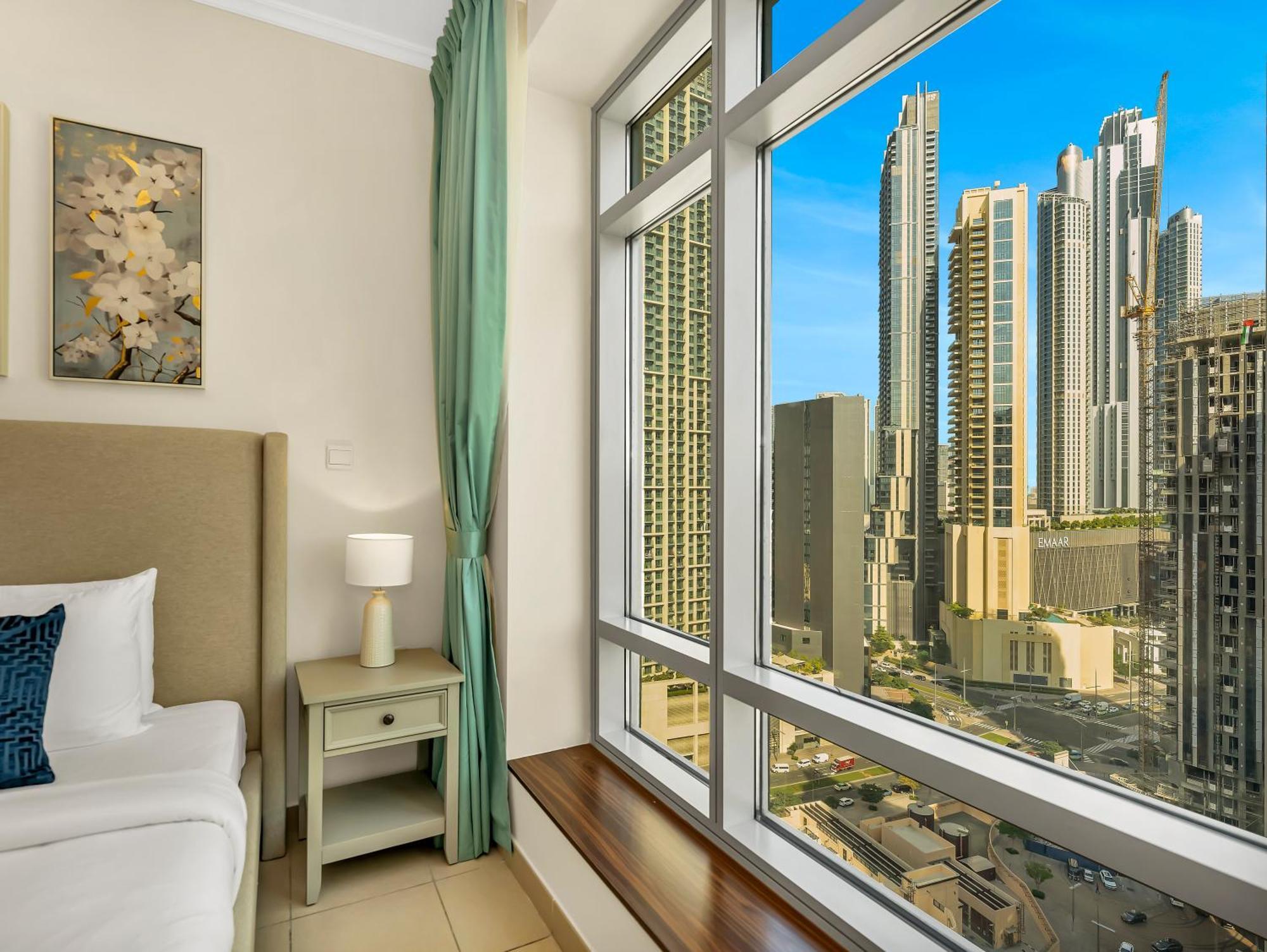 Prime Location - Amazing Burj Khalifa View Apartment
