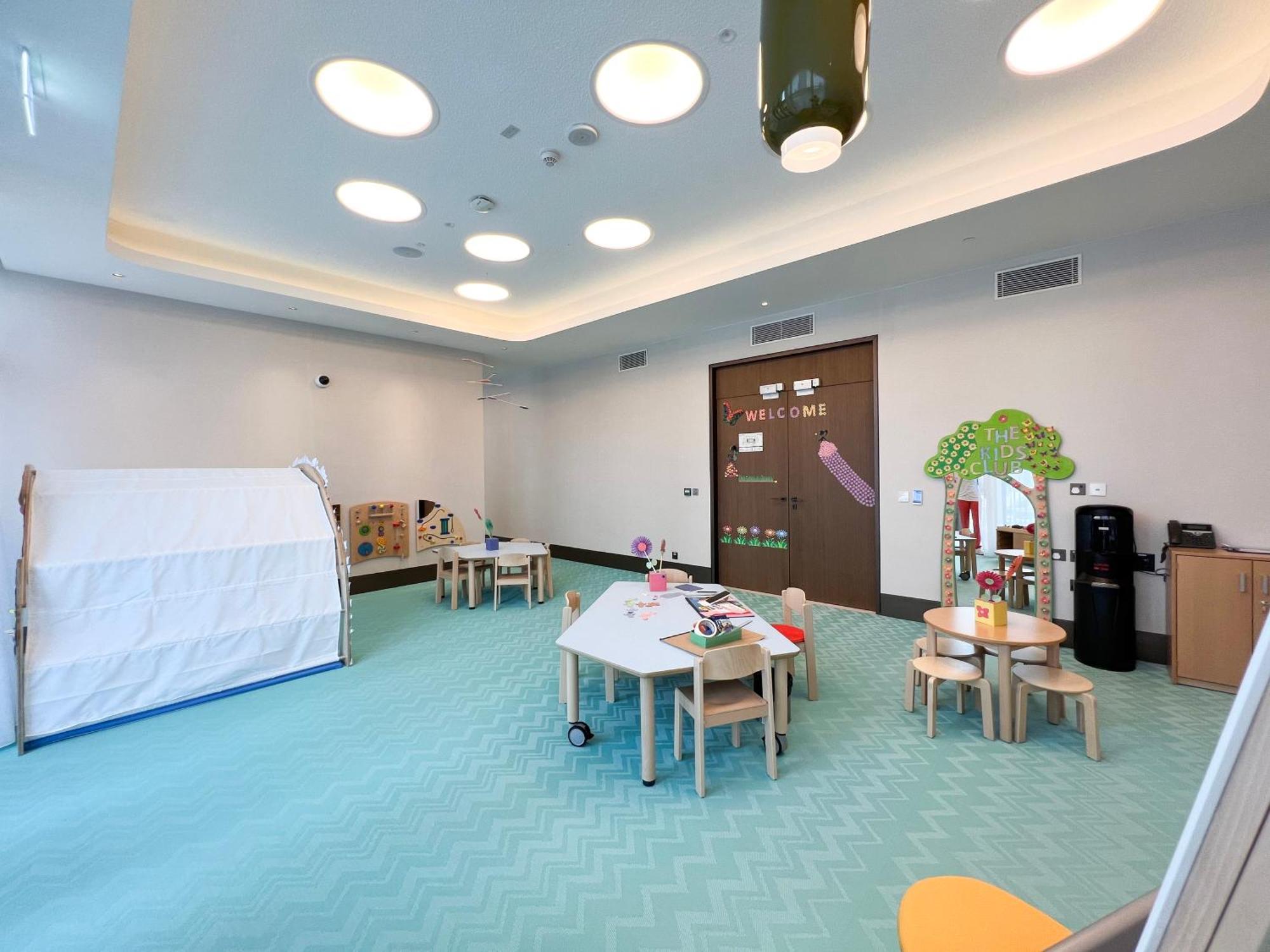 Elegant 2br Address Opera And Walk To Mall & Burj Apartment Dubai