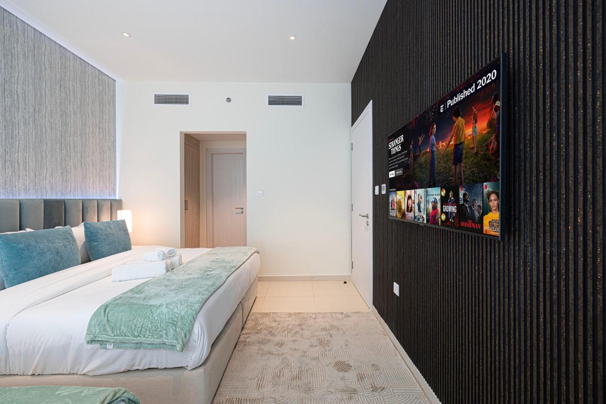 Palm Jumeirah - Private & Free Infinity Pool Apartment *
