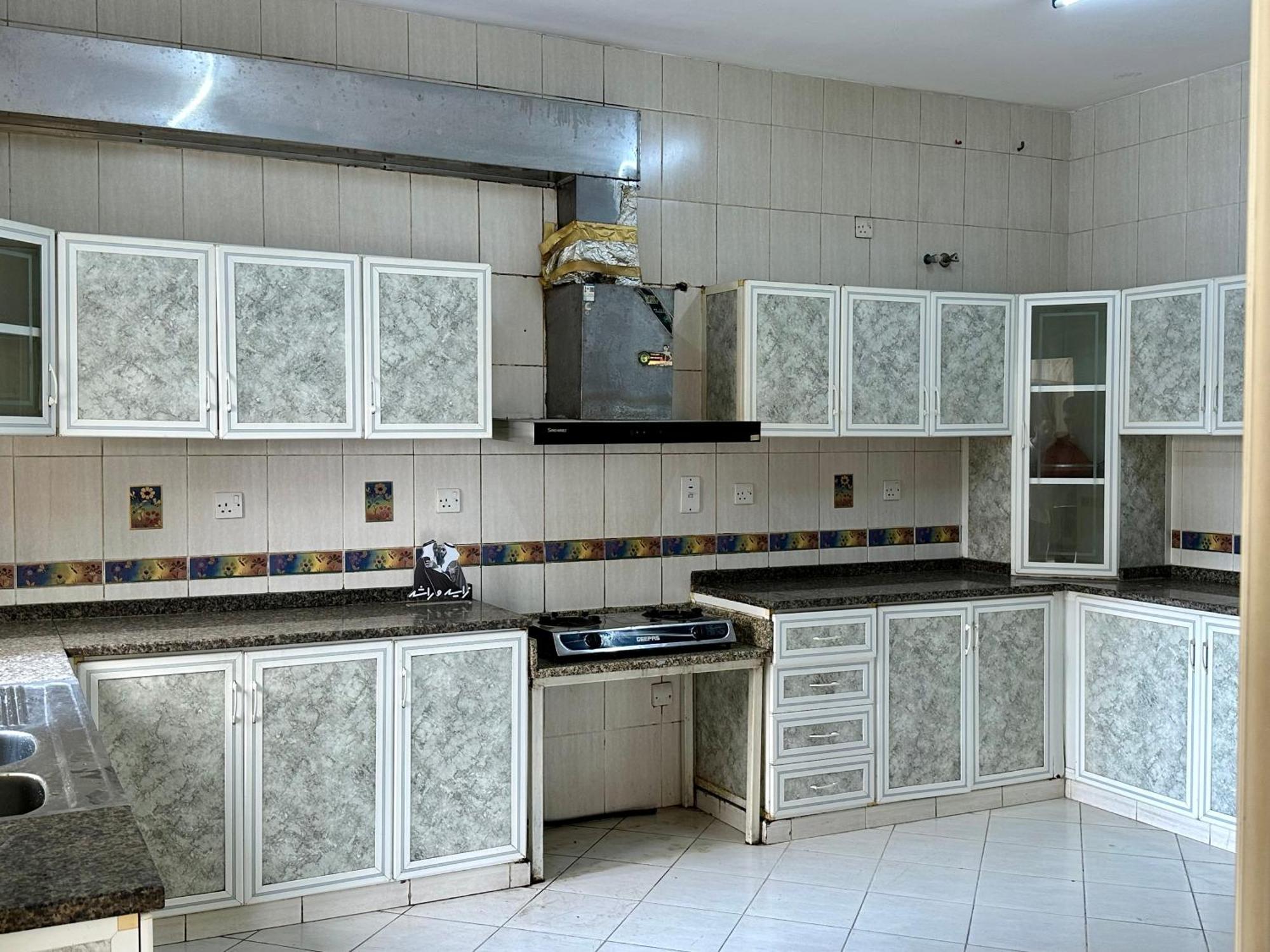 Cozy Private In Jumeirah Near The Guest house Dubai