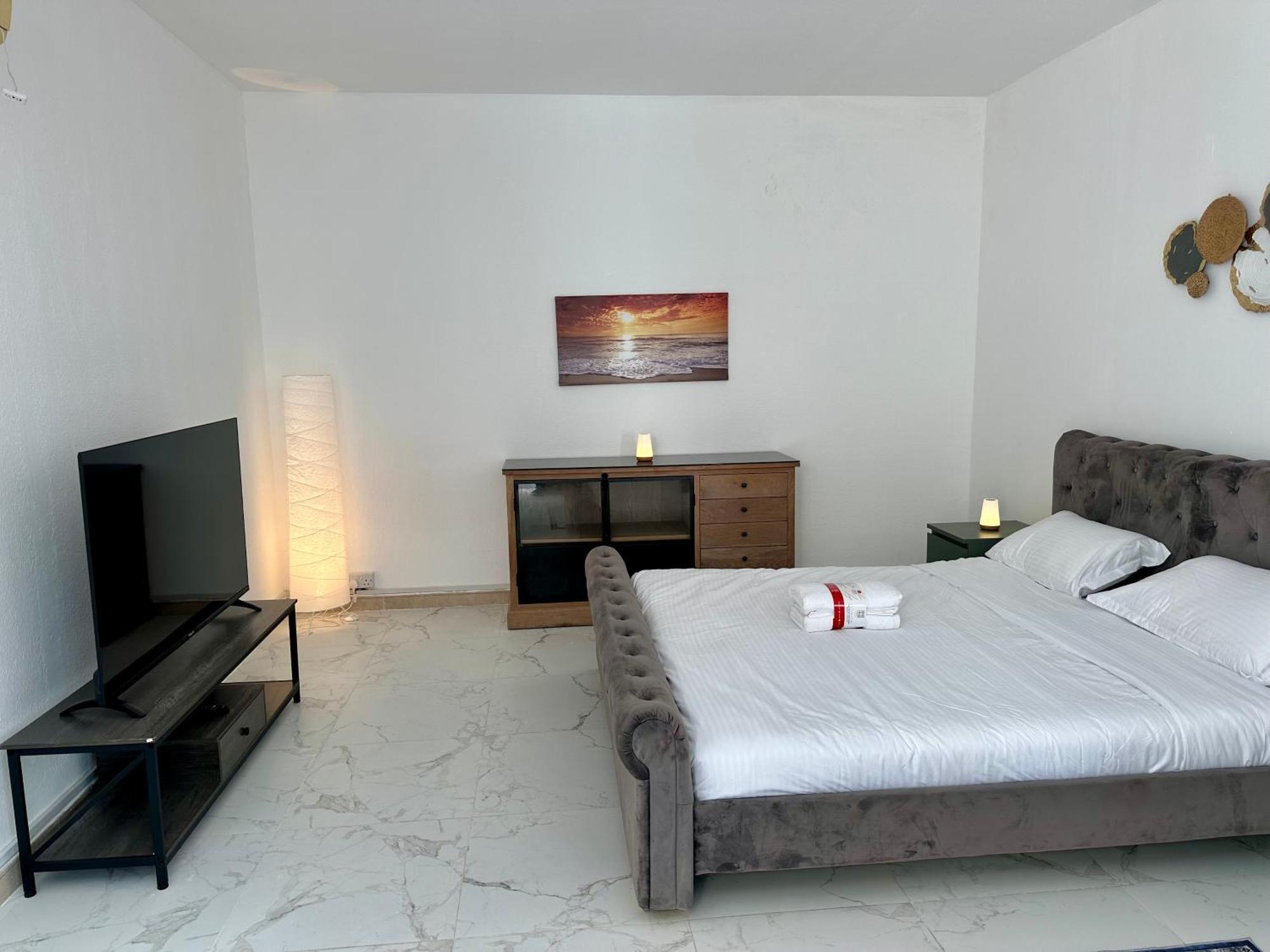 Cozy Private In Jumeirah Near The Guest house