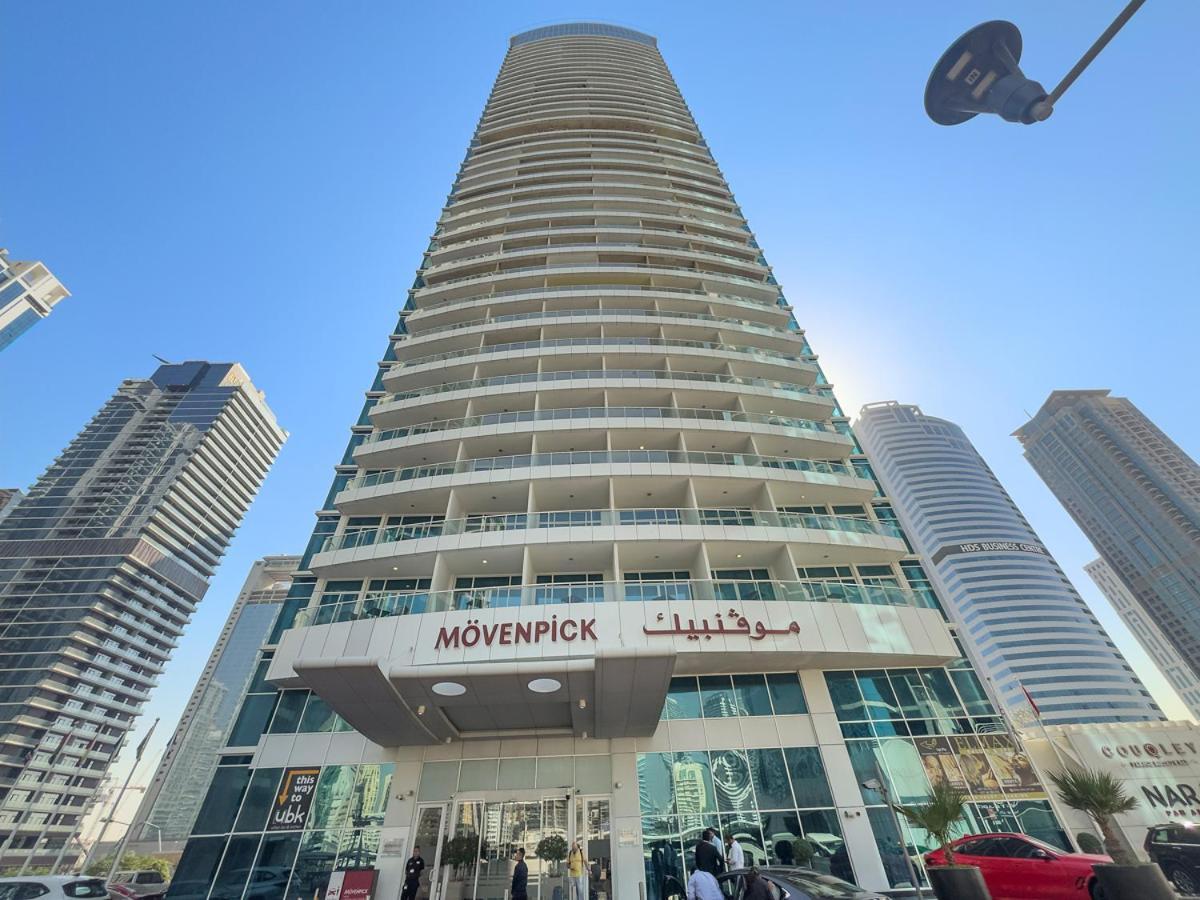 Large 1 Bedroom Duplex With View Apartment *