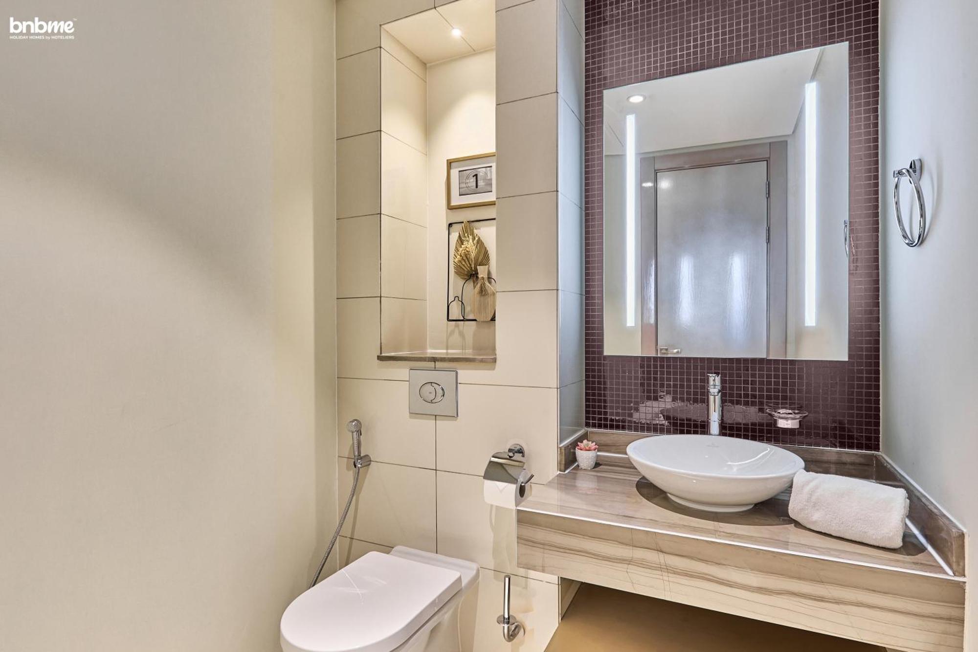 Bnbmehomes - Damac Towers Paramount