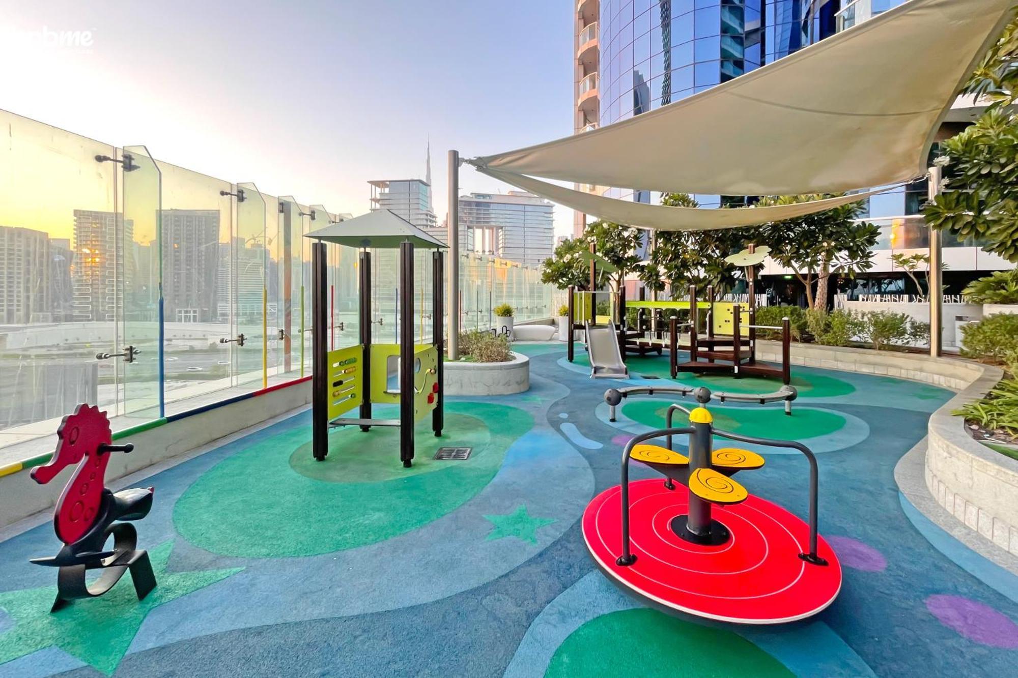 Bnbmehomes - Damac Towers Paramount *