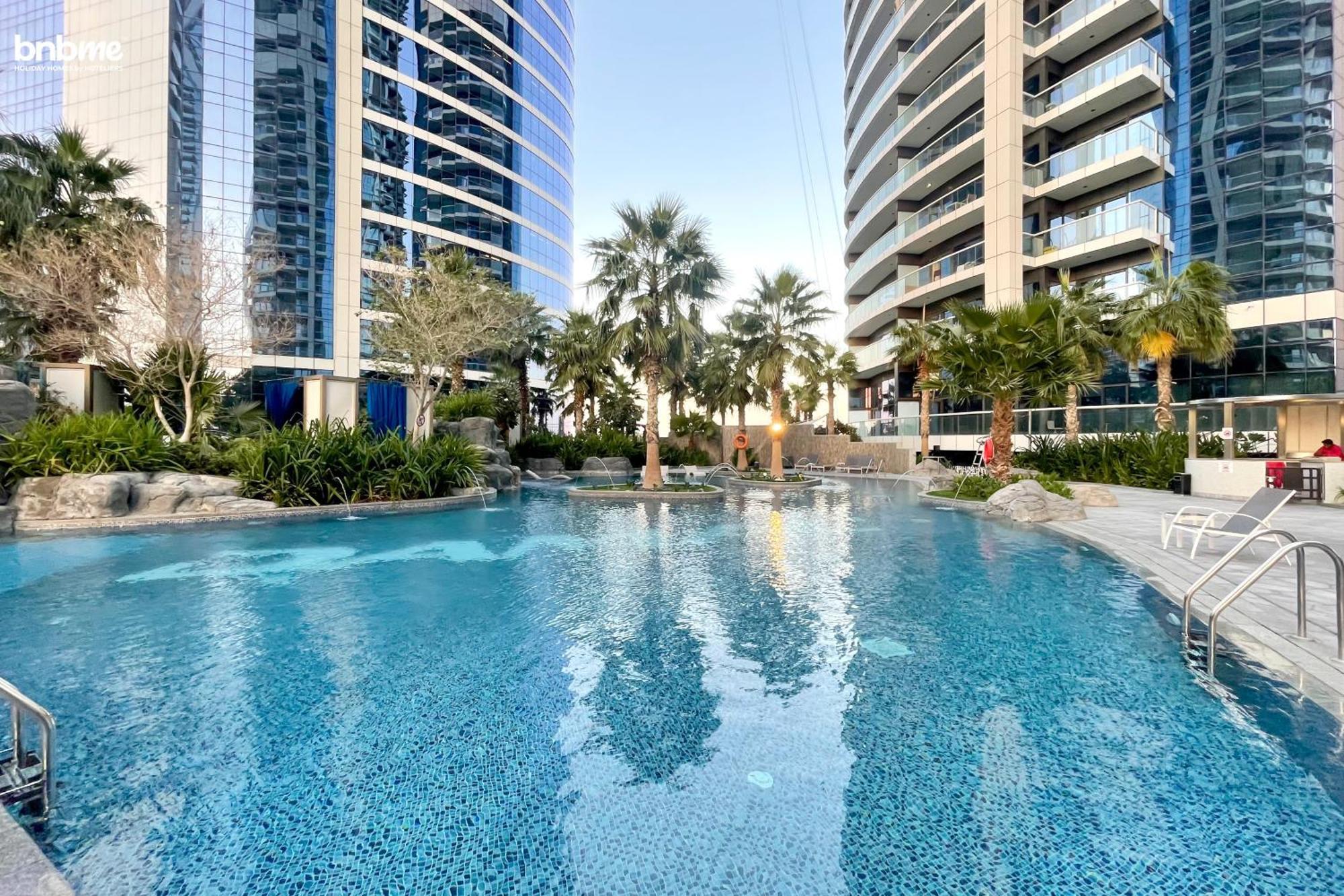 Bnbmehomes - Damac Towers Paramount