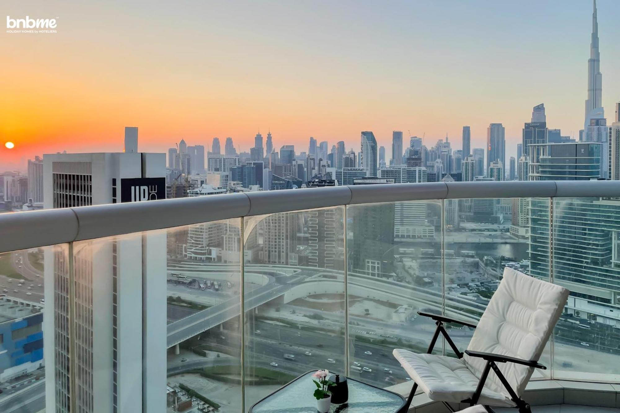 Bnbmehomes - Damac Towers Paramount Dubai