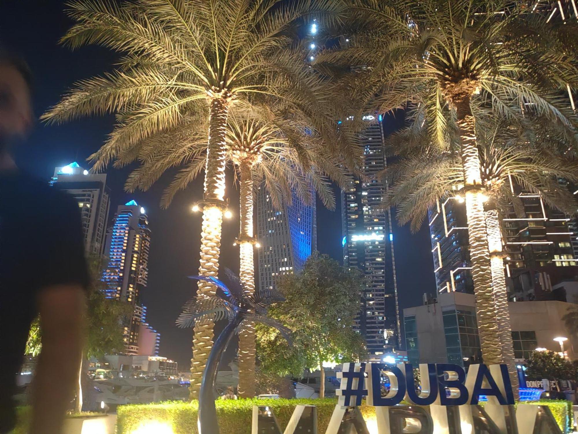 Private Master Marina Next To Marriott Dubai