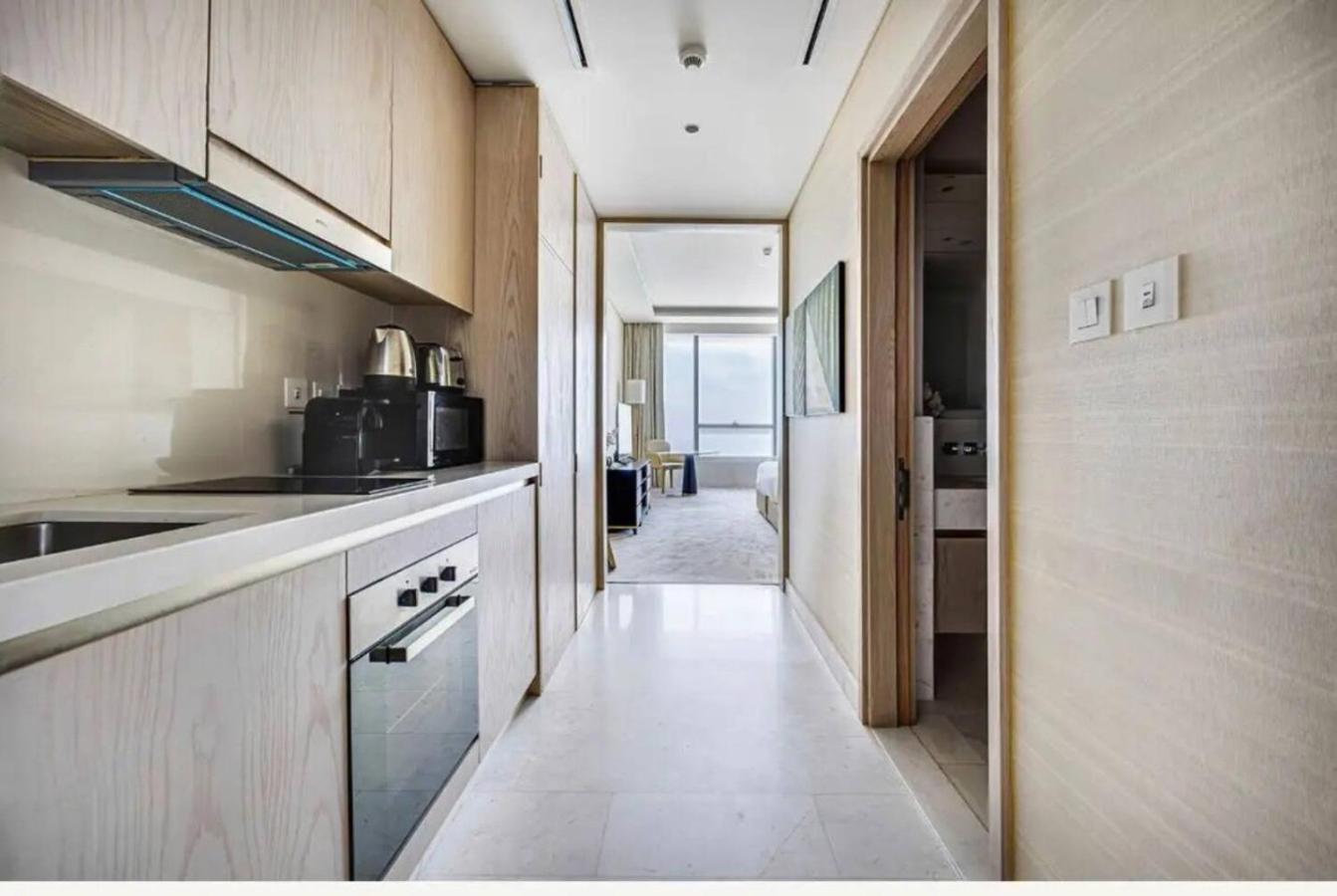 Apartment Iconic Views At The Palm Tower Vista Oases Dubai