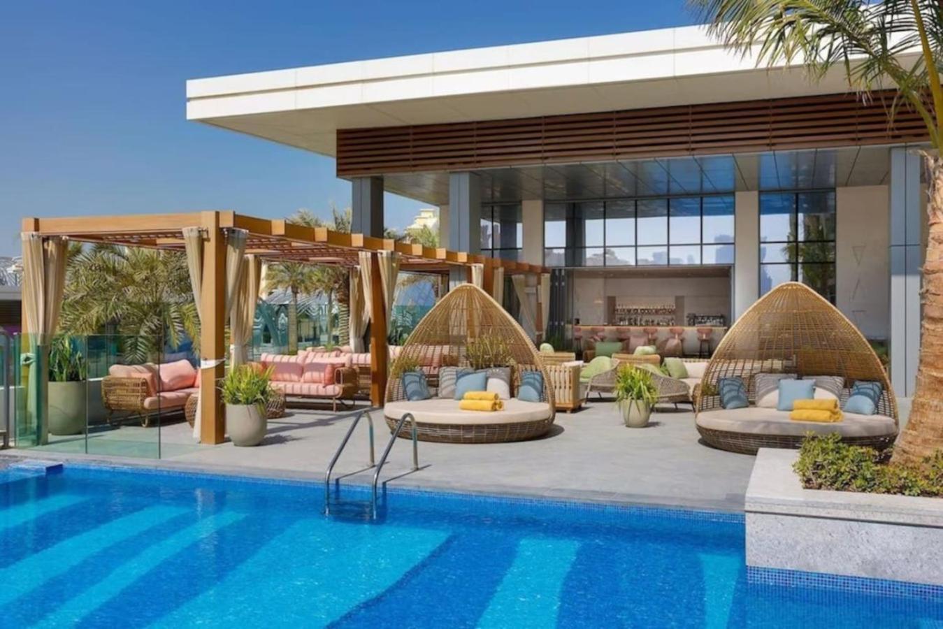 Iconic Views At The Palm Tower Vista Oases Apartment *