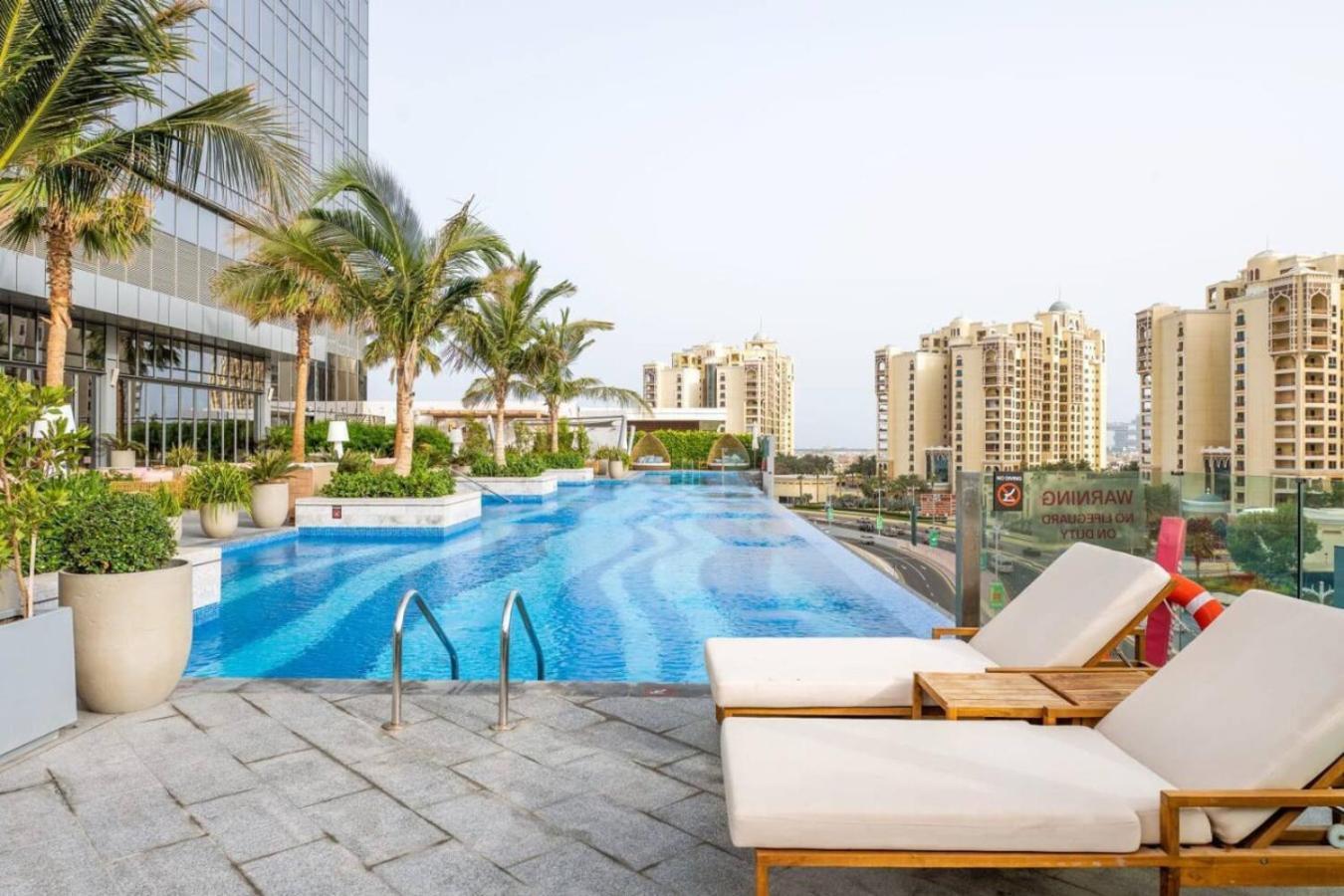 Iconic Views At The Palm Tower Vista Oases Apartment Dubai