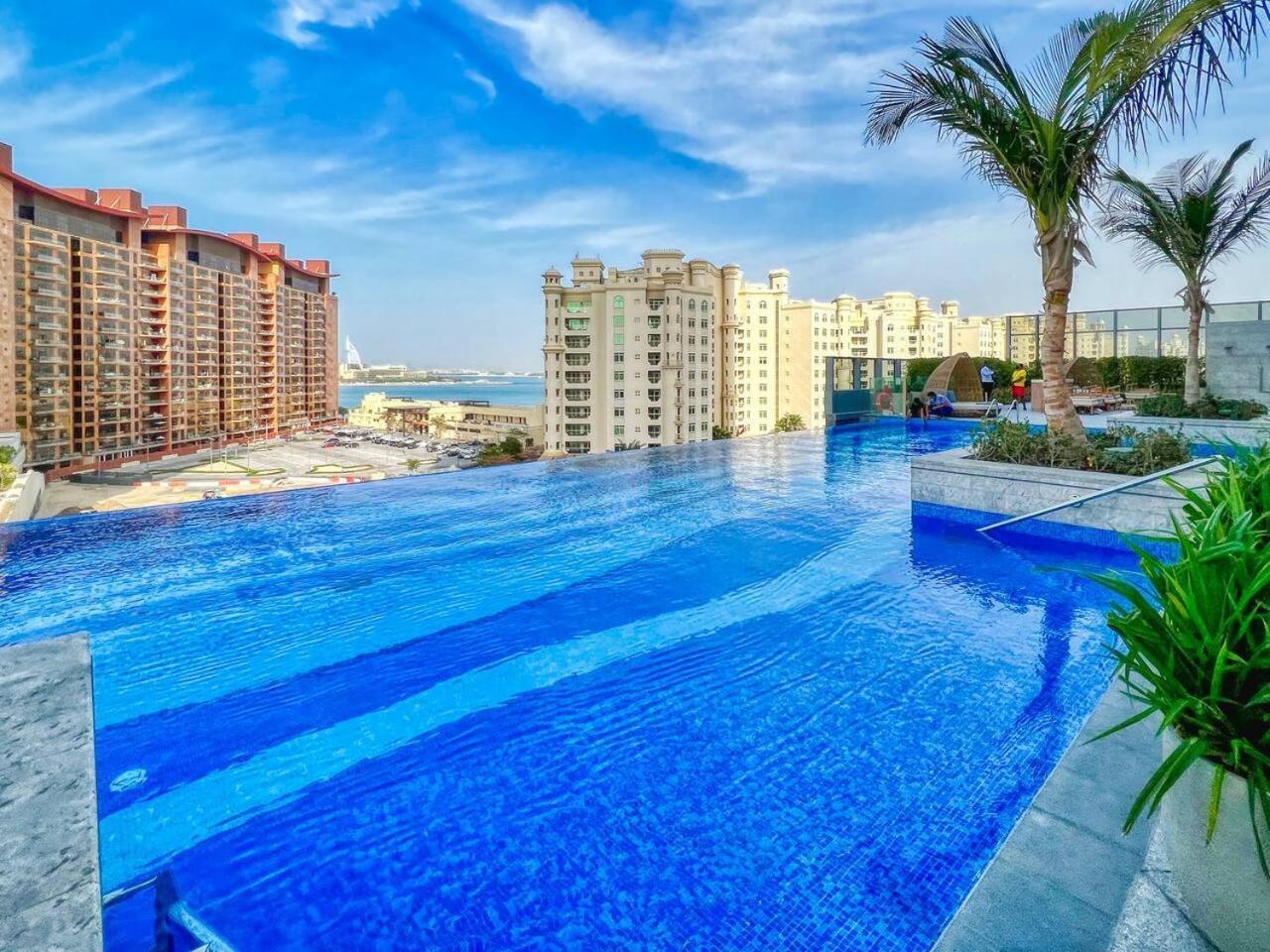 Iconic Views At The Palm Tower Vista Oases * Dubai