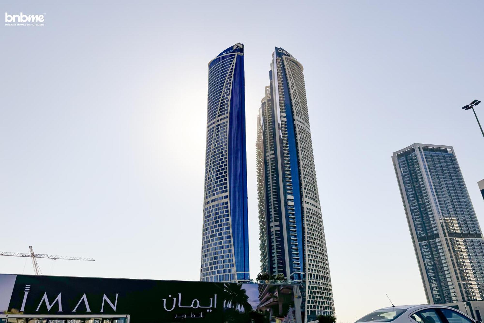 Bnbmehomes - Damac Towers Paramount Apartment Dubai