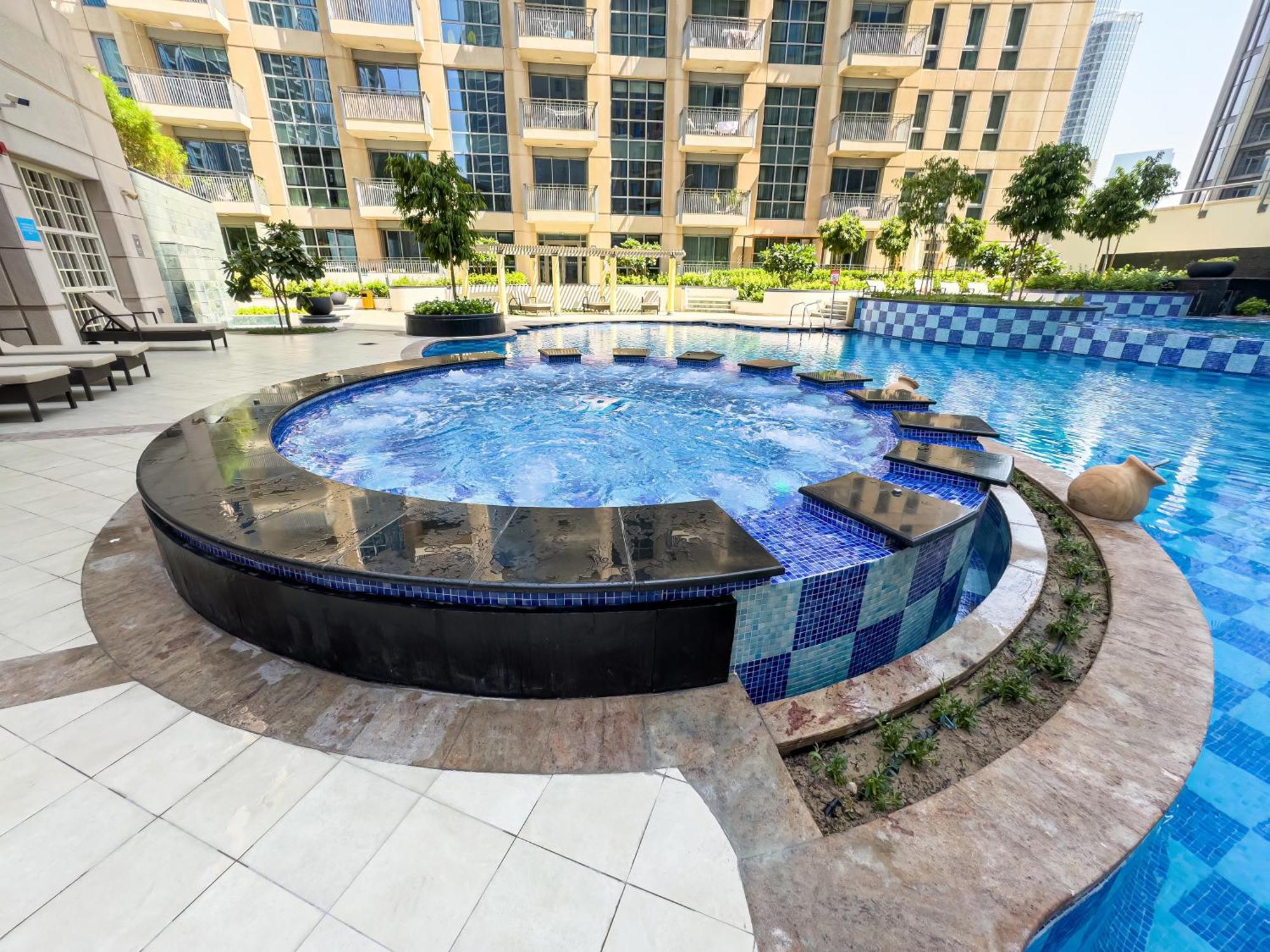 Apartment Chic 1br Fountain-view Flat Downtown Burj Khalifa