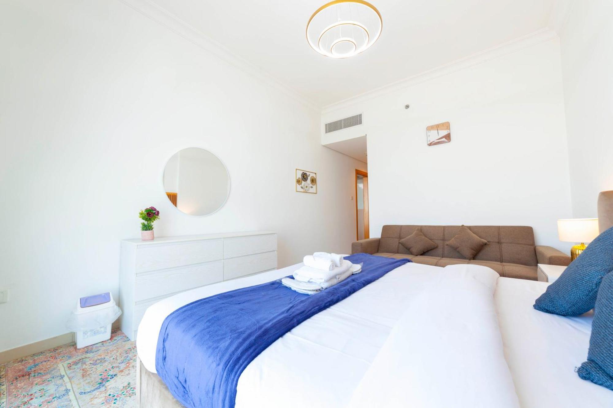 An Elegant Fully Furnished 1 Bedroom In Clayton Residency, Business Bay, * Dubai