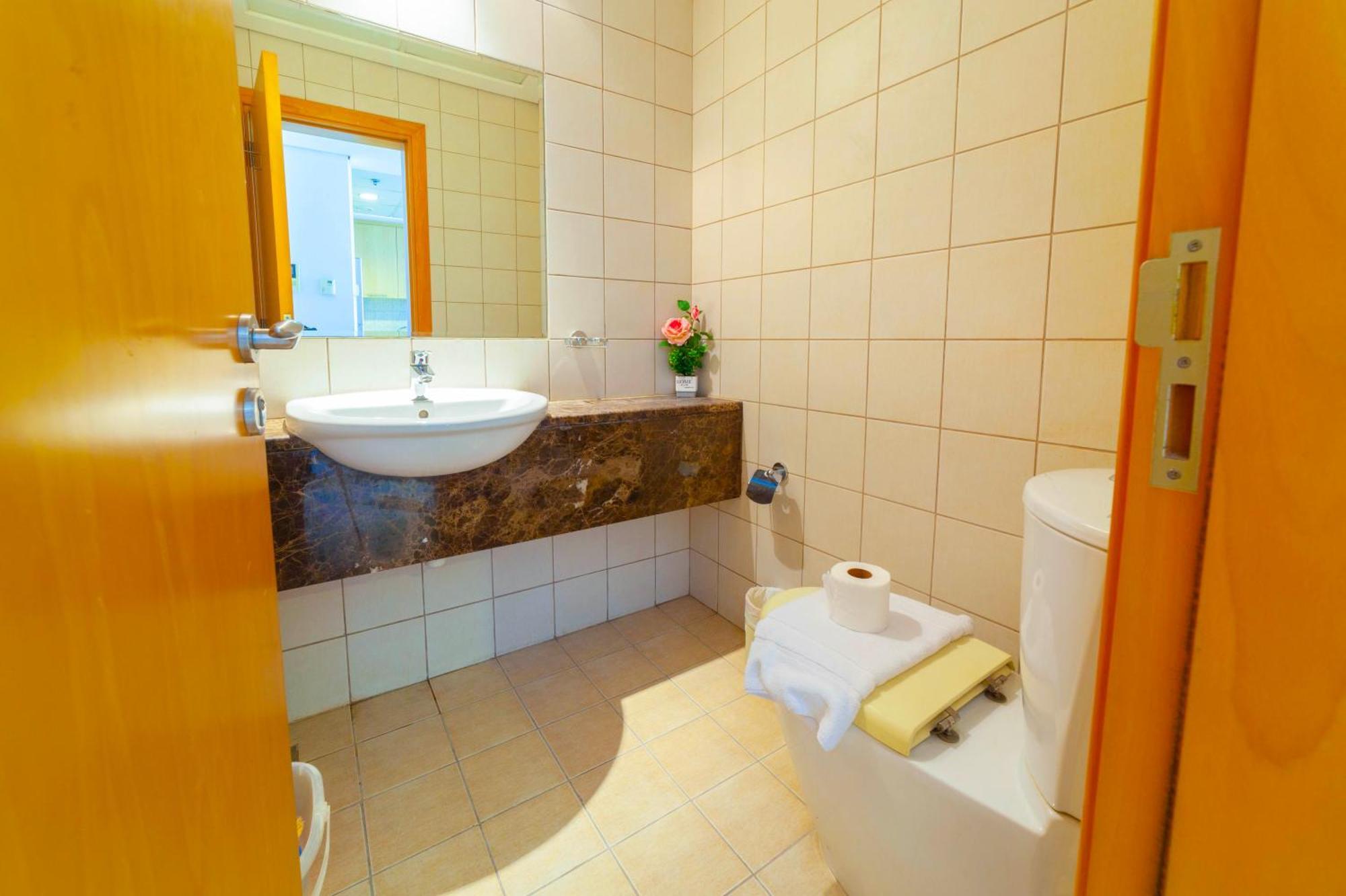 An Elegant Fully Furnished 1 Bedroom In Clayton Residency, Business Bay, Apartment