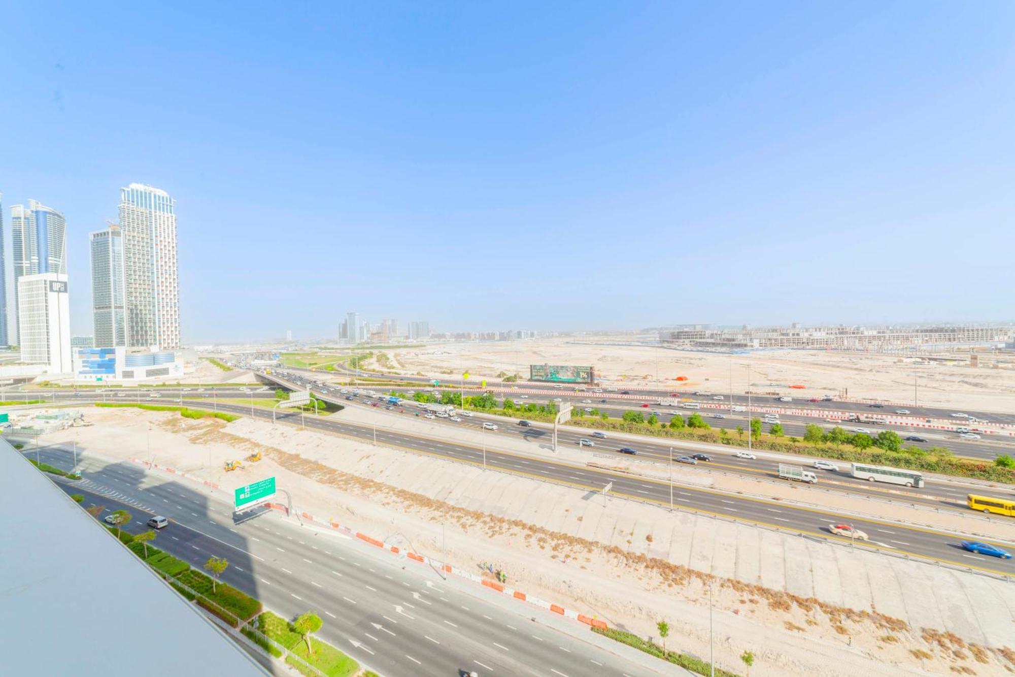 An Elegant Fully Furnished 1 Bedroom In Clayton Residency, Business Bay,