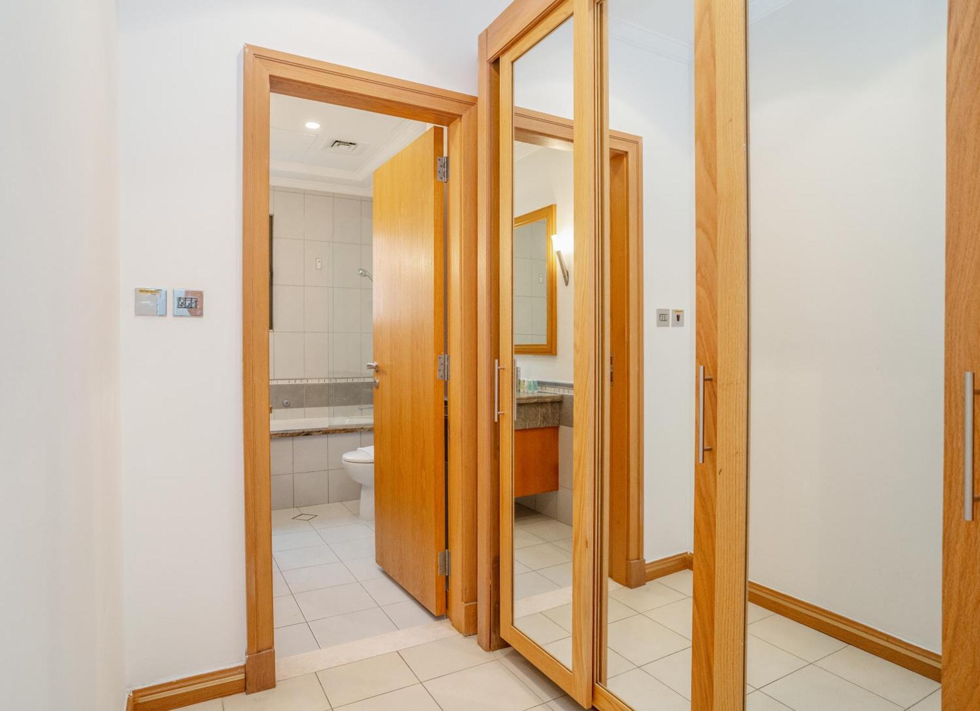 Villa Palm Jumeirah K-frond With Private Access & Pool *