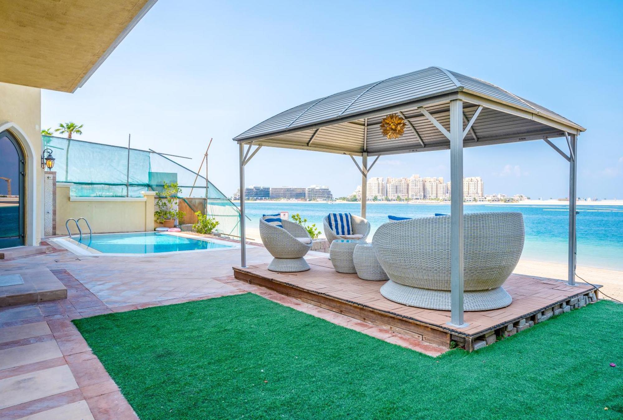 Palm Jumeirah K-frond With Private Access & Pool * Dubai