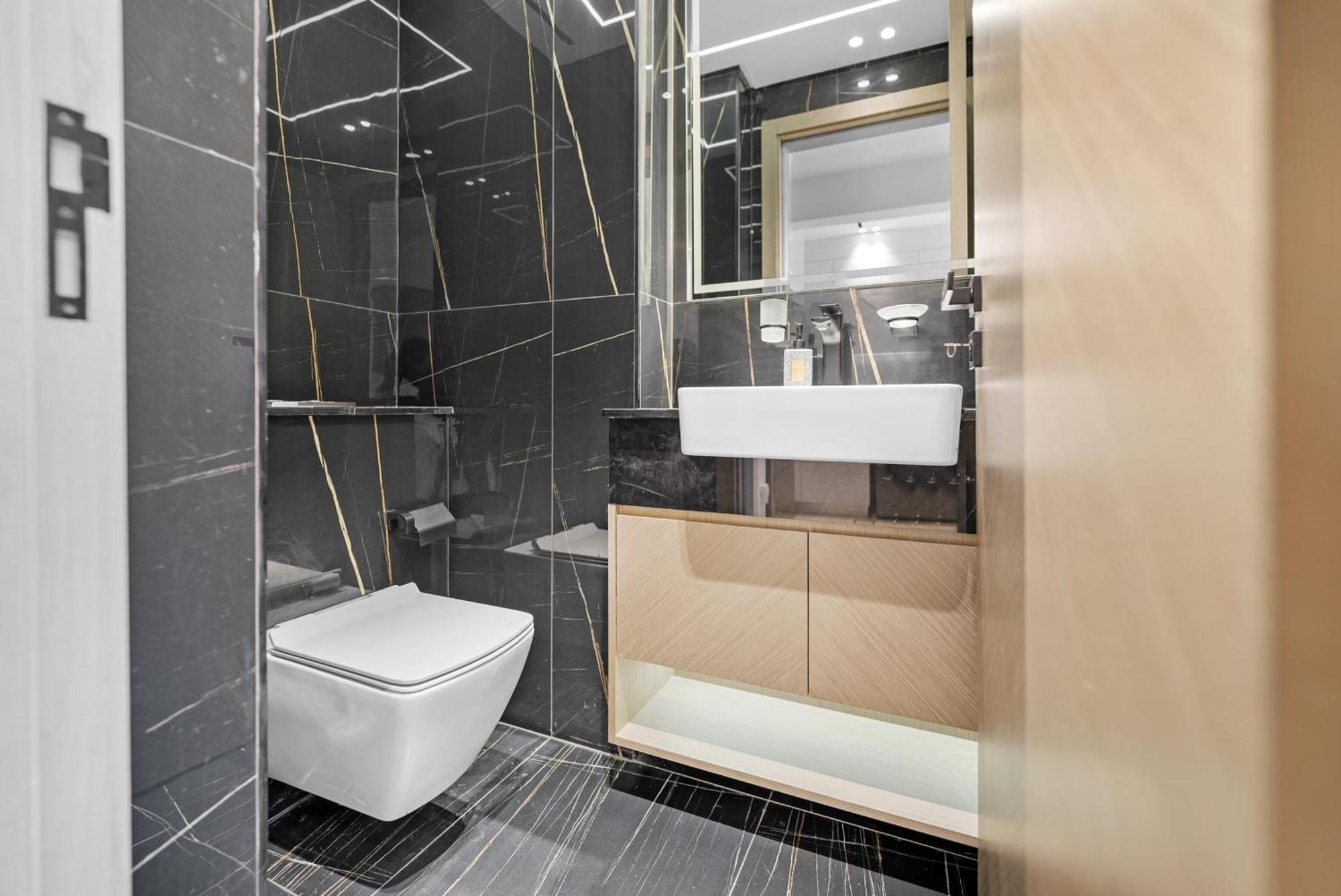 Magnificent - New Modern 1br In Binghatti Heights Apartment Dubai
