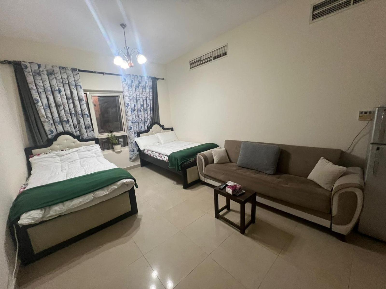 Shj Dxb Sunny Border Guest house *