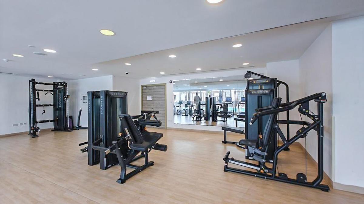 Elegant Studio With Skyline View In Jvc