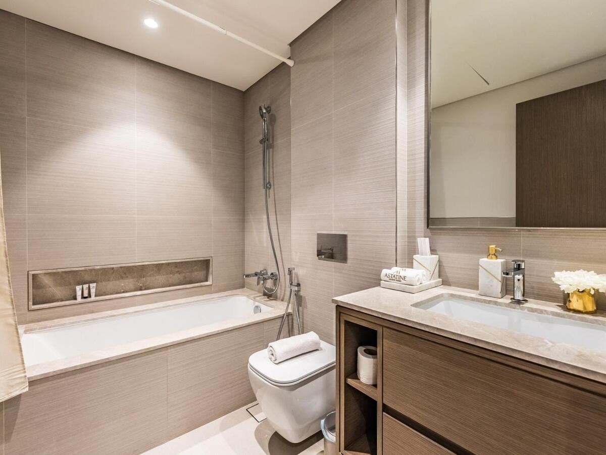 2 Bedroom - Grande Signature - Burj Khalifa View Apartment Dubai