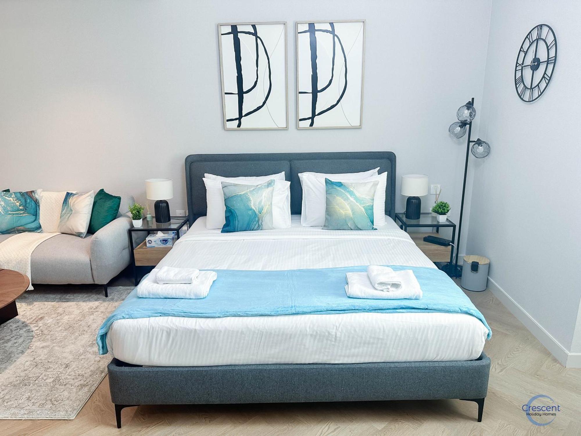 Elegant Living In Capital Bay Apartment Dubai