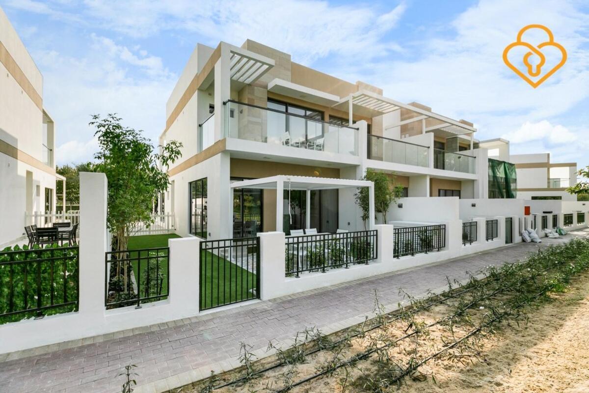 Villa Keysplease 4br, Nanny Room, Bbq, Garden, Malibu Access, Damac Hills