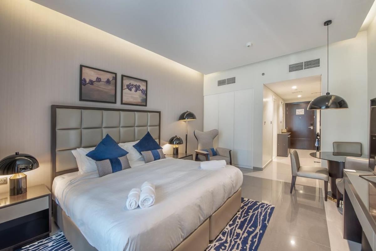 Modern Unit In Business Bay Apartment *