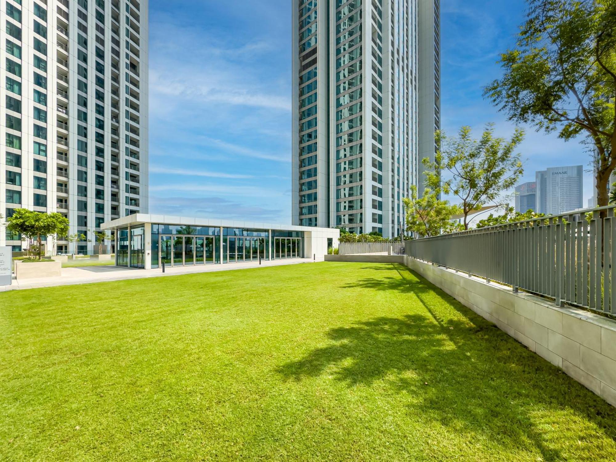 Apartment The Cinema Luxury 2-bed Near Mall