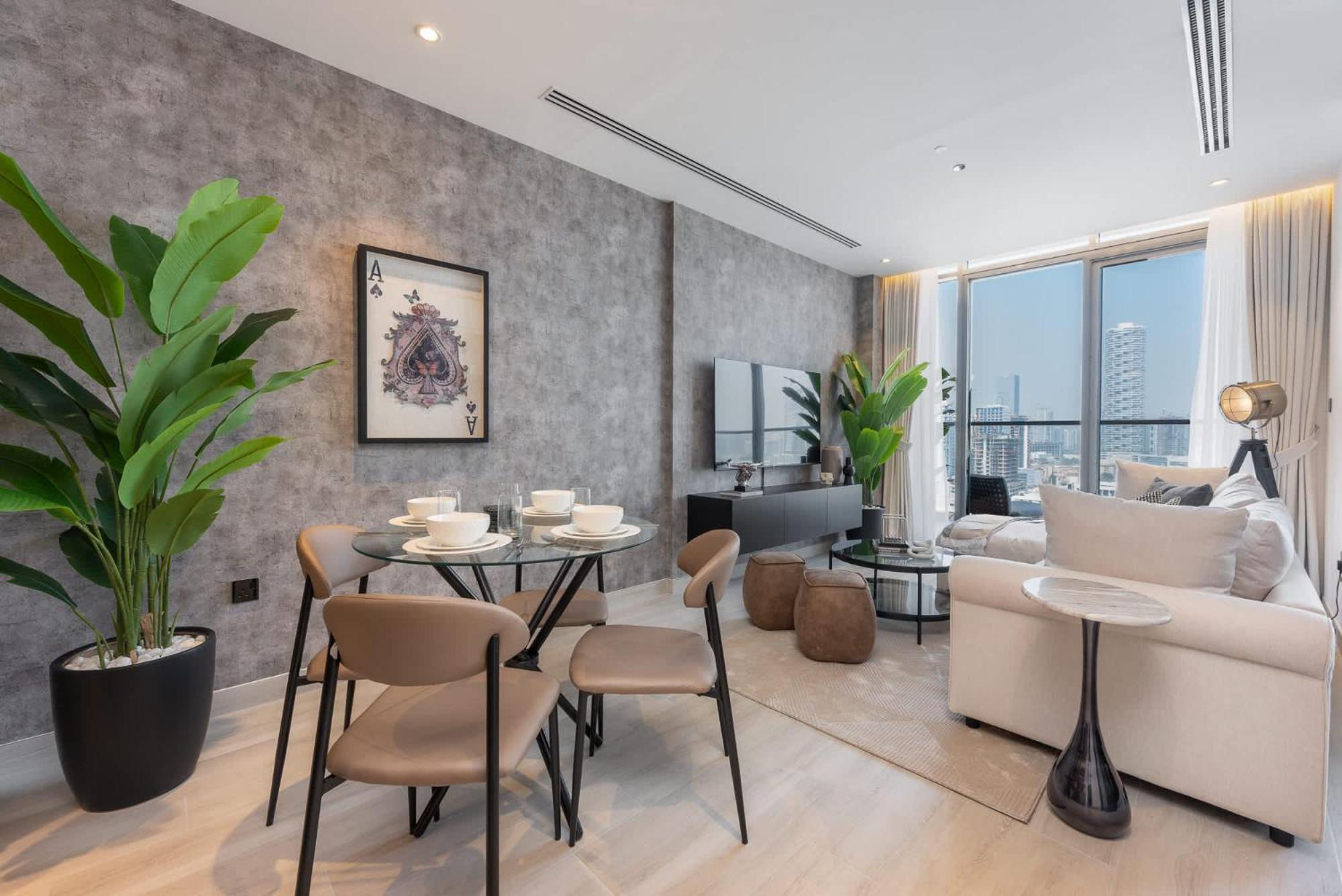 Elegant And Cozy 1-bedroom With Balcony Views In Jvt *