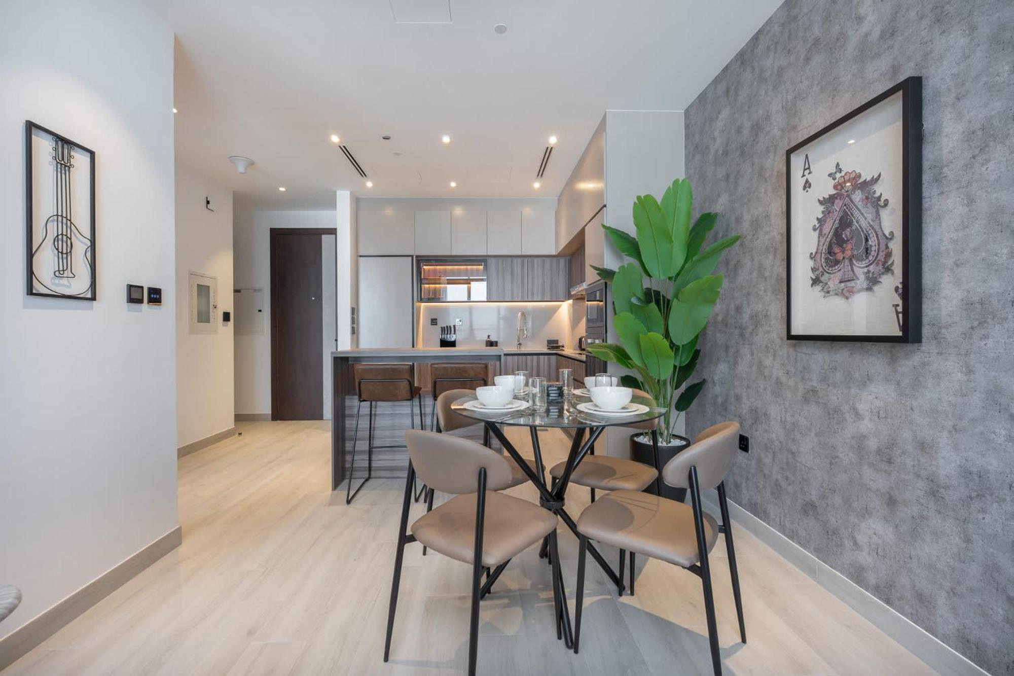 Apartment Elegant And Cozy 1-bedroom With Balcony Views In Jvt Dubai