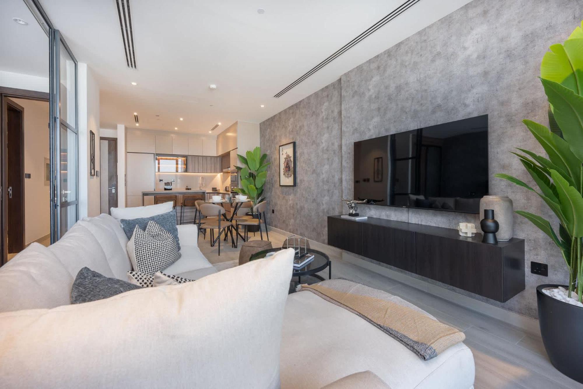 Elegant And Cozy 1-bedroom With Balcony Views In Jvt Dubai