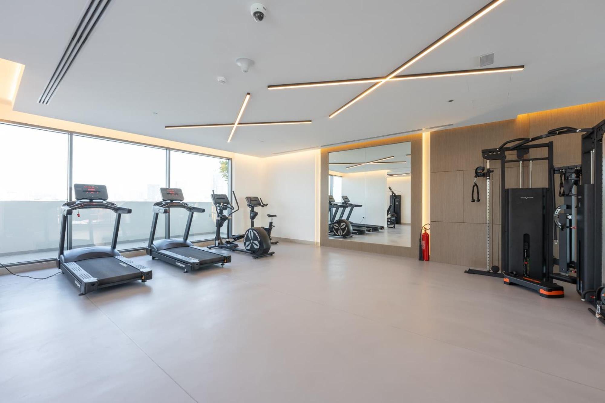 Apartment Elegant And Cozy 1-bedroom With Balcony Views In Jvt Dubai