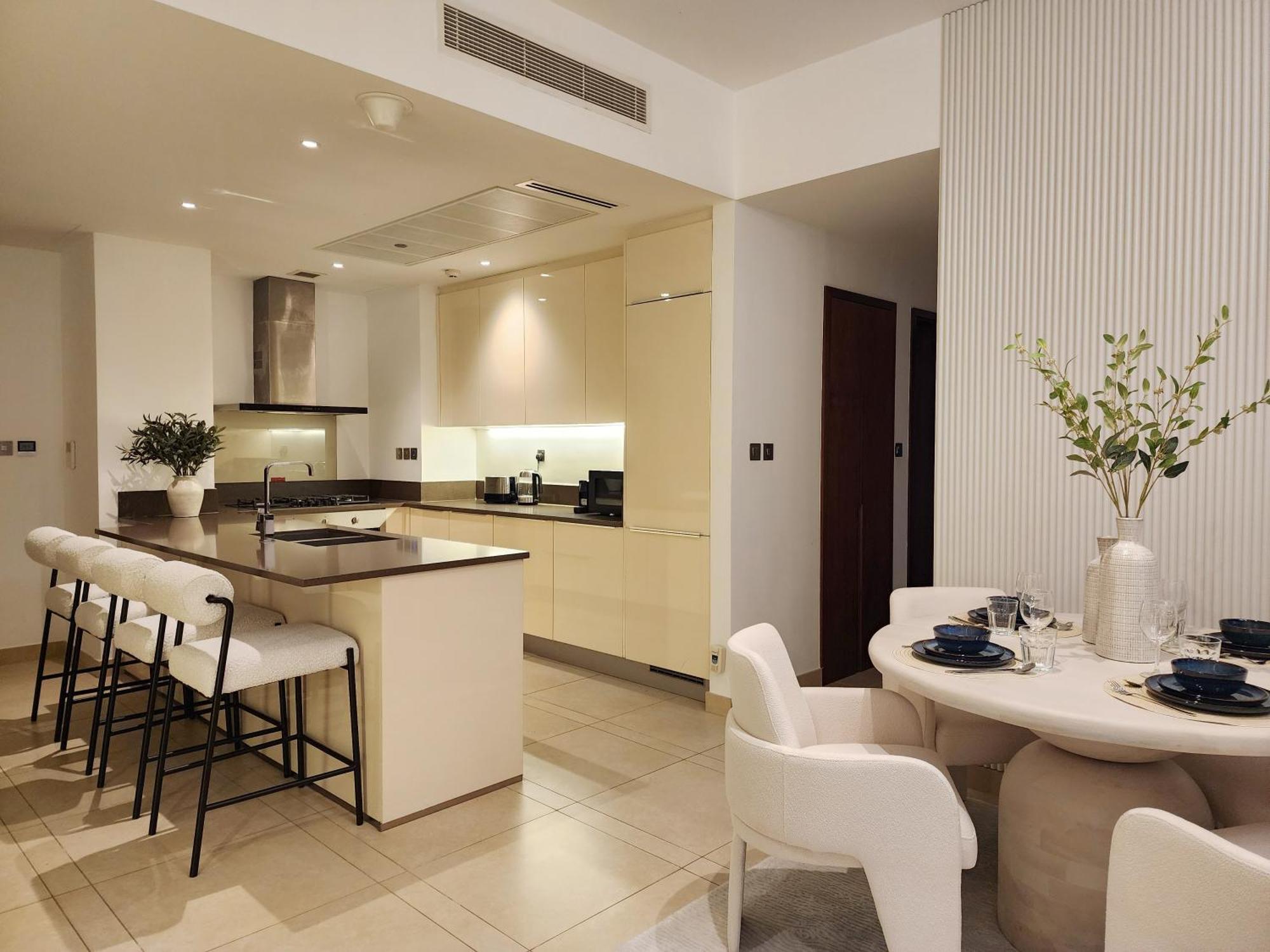 Solarte - Luxe Marina Gate - Spectacular Pools With Marina Views Apartment Dubai