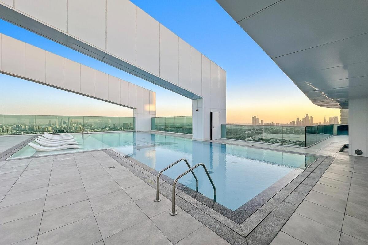First Class 2br Panoramic Views Of Frame *