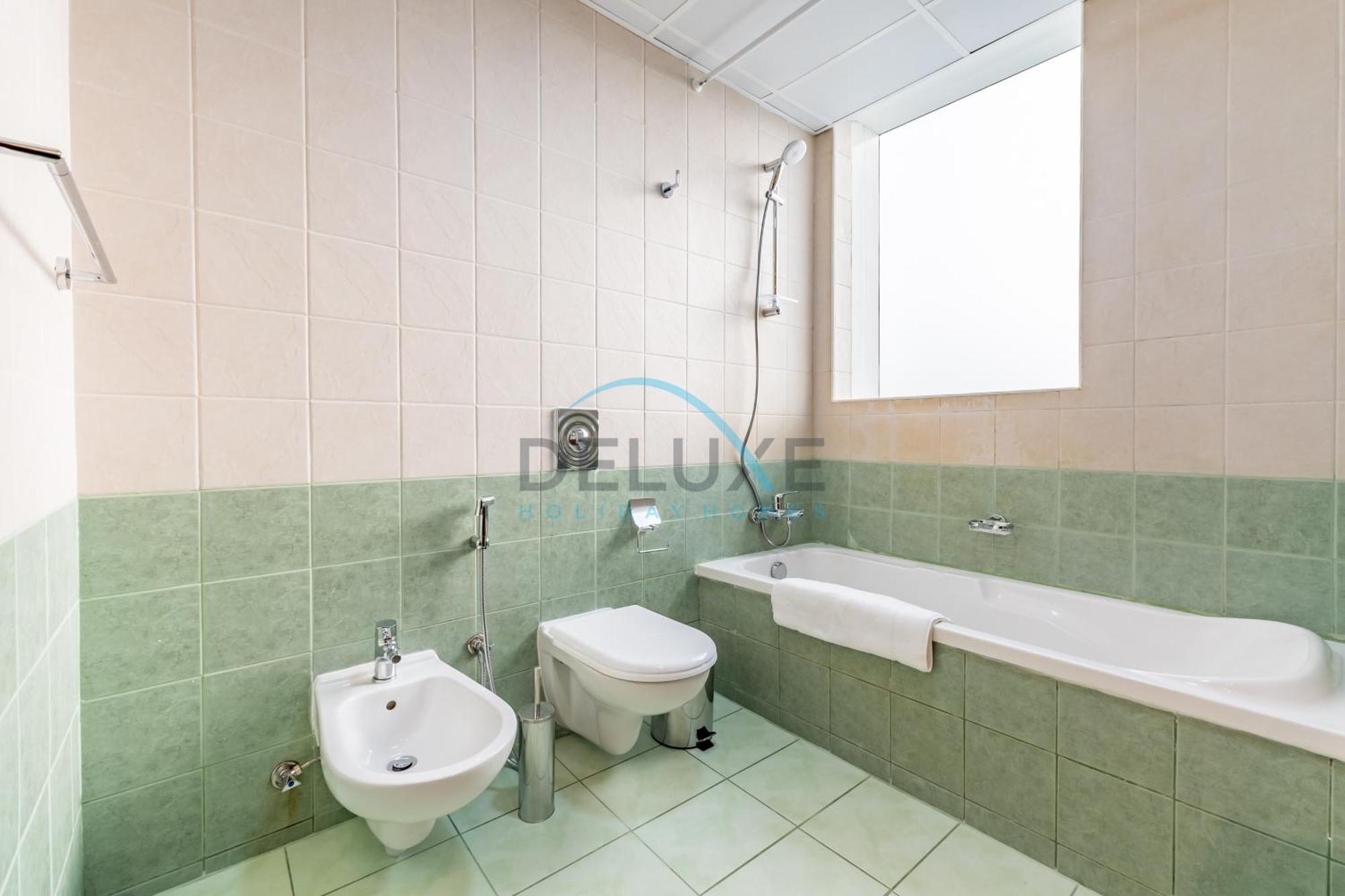 Stunning 2br With Assistant In Mag 214, Jumeirah Towers By Deluxe Homes *