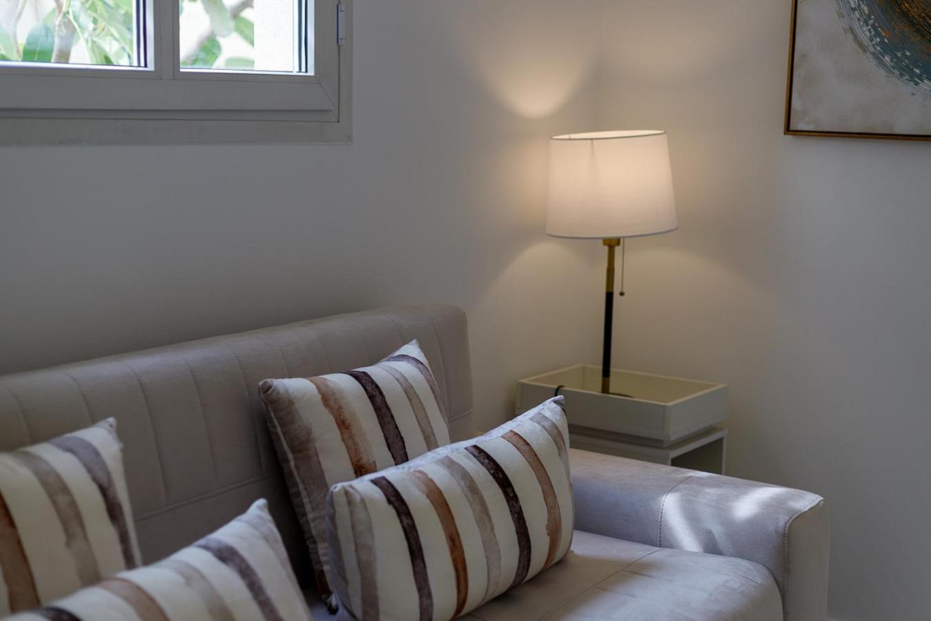 Family Friendly - 2br & Maid's In The Springs 10 - Allsopp & Allsopp *