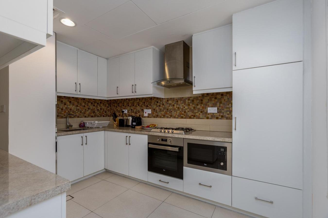 Villa Family Friendly - 2br & Maid's In The Springs 10 - Allsopp & Allsopp
