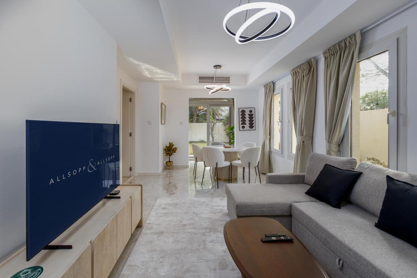 Villa Family Friendly - 2br & Maid's In The Springs 10 - Allsopp & Allsopp Dubai