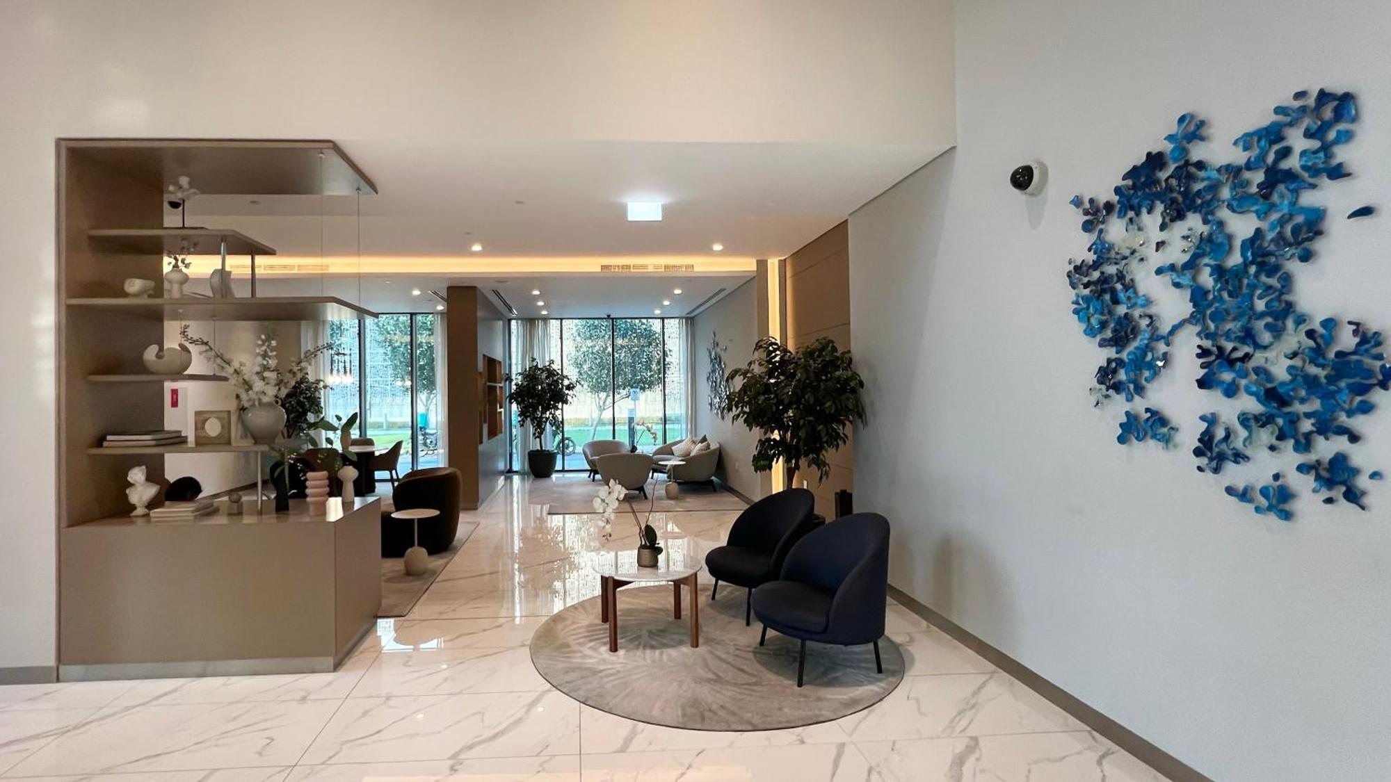 Stunning Burj Views New Luxe 2br Mall Access *