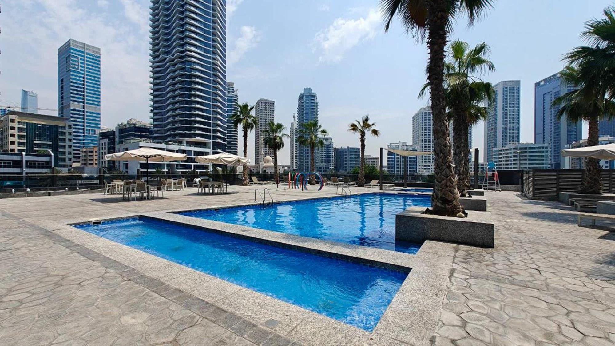 Bright And Airy 1-bedroom Perfect For 4 In Marina Apartment Dubai