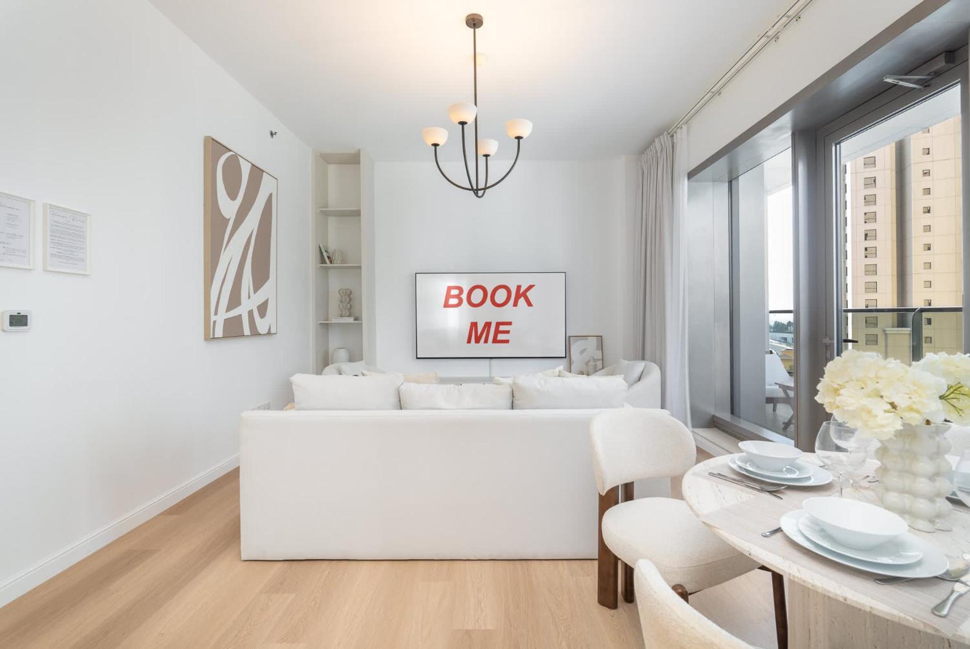 Apartment Bright And Airy 1-bedroom Perfect For 4 In Marina Dubai