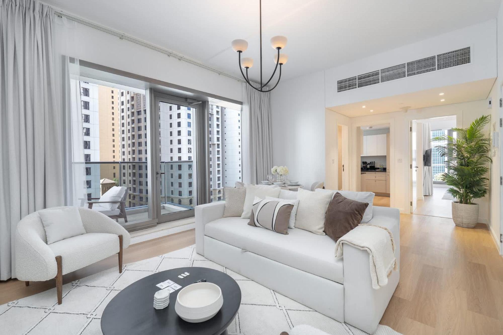 Bright And Airy 1-bedroom Perfect For 4 In Marina