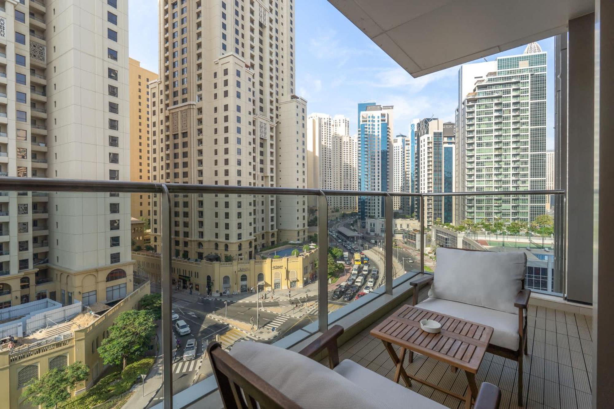 Apartment Bright And Airy 1-bedroom Perfect For 4 In Marina *